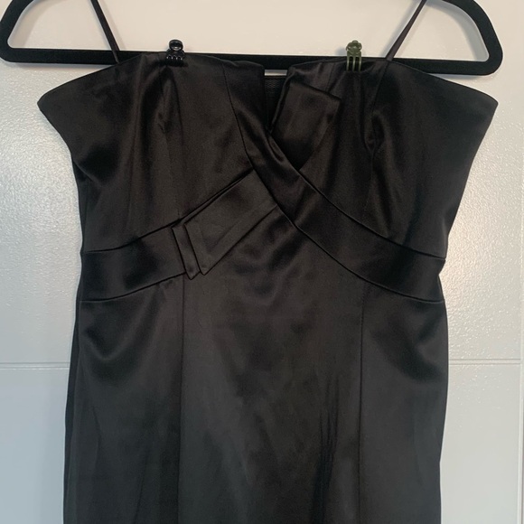 LE CHÂTEAU LONG BLACK DRESS - Picture 3 of 8